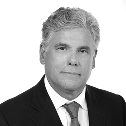 Luiz Antonio Corr�a Lucchesi 